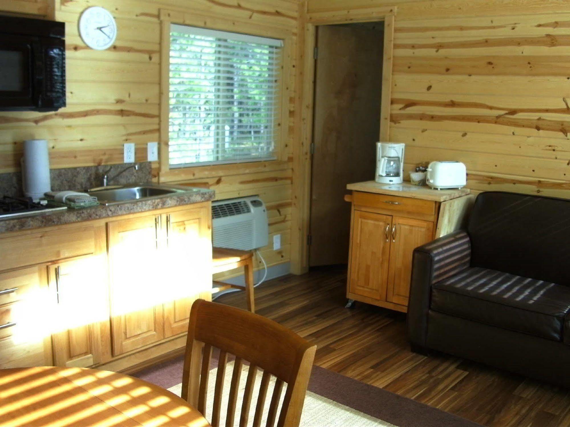 Bend-Sunriver Rv Campground Three Rivers Eksteriør billede